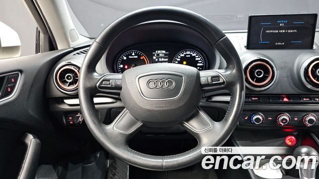 Audi A3 25 TDI Dynamic Sportback 8V 2015 — фото 13
