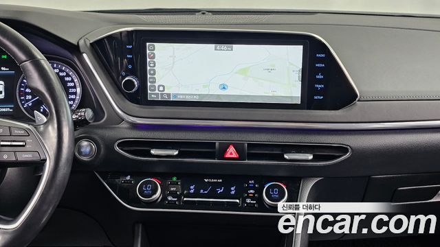 Hyundai Sonata (DN8) 2.0 Premium Plus 2022 — фото 17