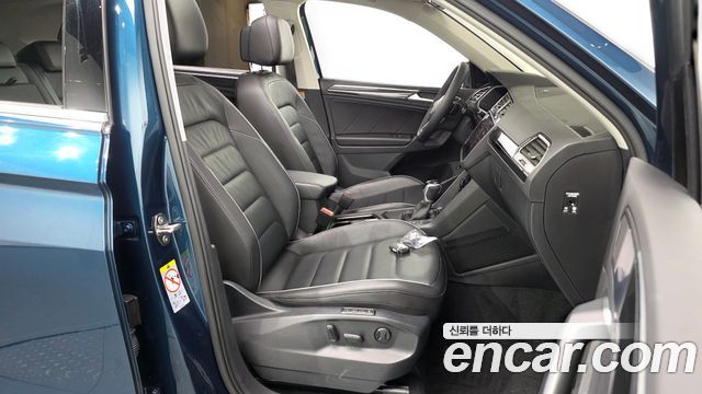 Volkswagen Tiguan (II) 2.0 TDI Prestige 2022 — фото 32