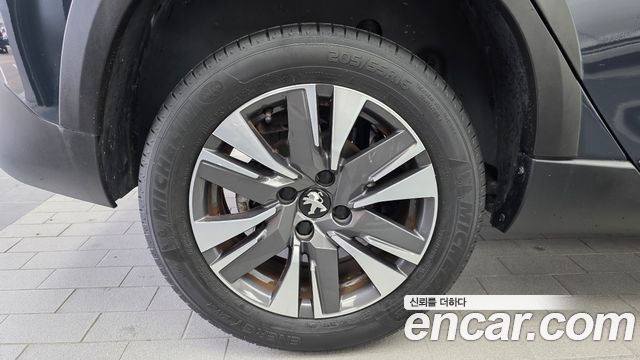 Peugeot 2008 1.6 BlueHDi Allure 2017 — фото 5