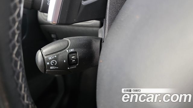 Peugeot 2008 1.6 BlueHDi Allure 2017 — фото 19