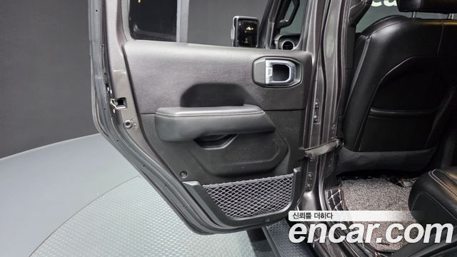 Jeep Wrangler (JL) 2.0 Overland 4Door 2019 — фото 25