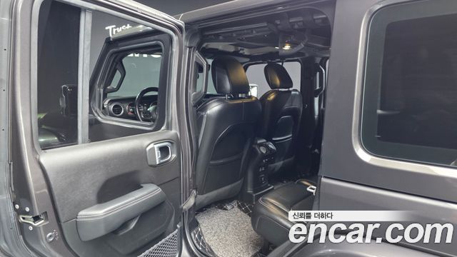 Jeep Wrangler (JL) 2.0 Overland 4Door 2019 — фото 26