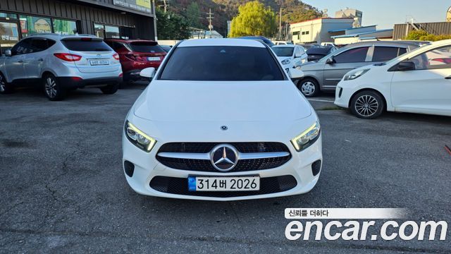 Mercedes-Benz A-Class (W177) A220 Sedan