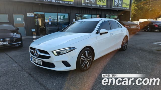 Mercedes-Benz A-Class (W177) A220 Sedan 2023 — фото 3