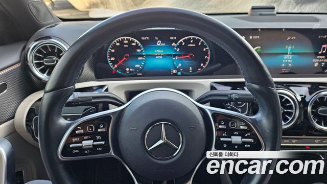 Mercedes-Benz A-Class (W177) A220 Sedan 2023 — фото 8