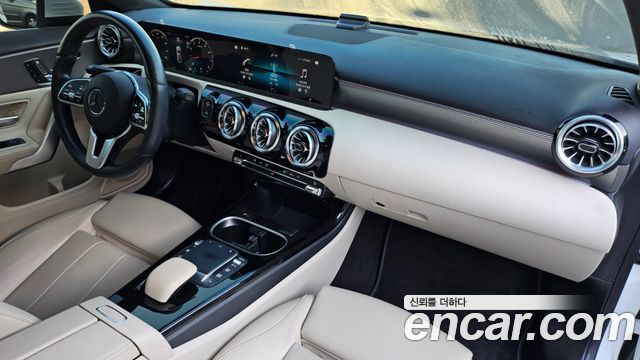 Mercedes-Benz A-Class (W177) A220 Sedan 2023 — фото 10