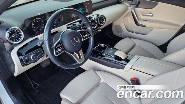 Mercedes-Benz A-Class (W177) A220 Sedan 2023 — фото 15