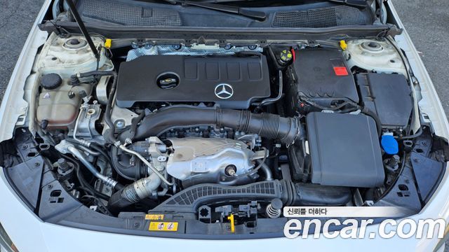 Mercedes-Benz A-Class (W177) A220 Sedan 2023 — фото 17