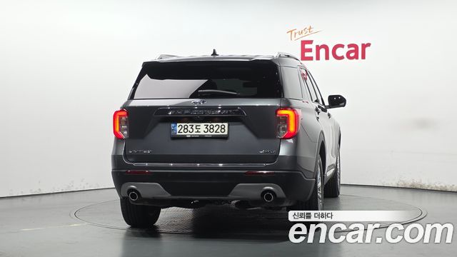 Ford Explorer (VI) 2.3 LimIted 4WD 2022 — фото 4