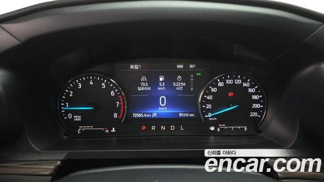 Ford Explorer (VI) 2.3 LimIted 4WD 2022 — фото 8