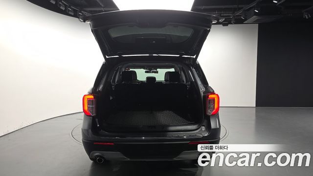Ford Explorer (VI) 2.3 LimIted 4WD 2022 — фото 20