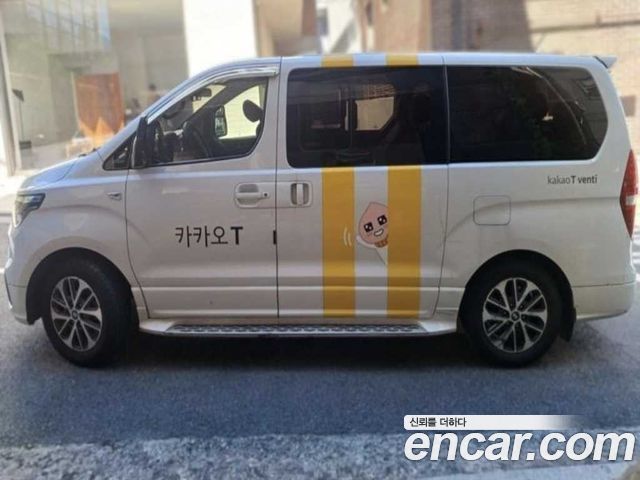 Hyundai Grand Starex 12-Seater LPi Smart 2020 — фото 2