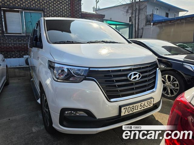 Hyundai Grand Starex 12-Seater LPi Smart 2020 — фото 5