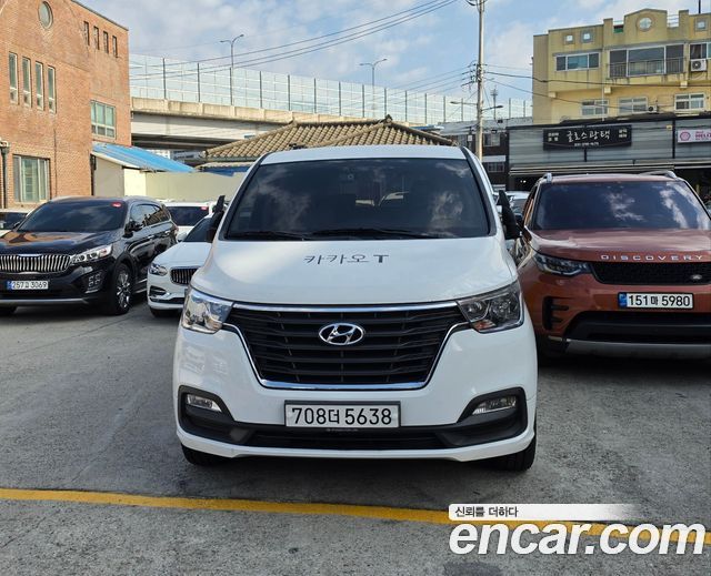 Hyundai Grand Starex 12-Seater LPi Smart 2020 — фото 6