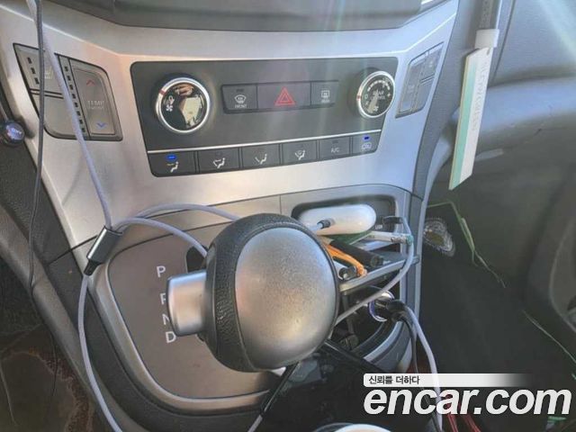 Hyundai Grand Starex 12-Seater LPi Smart 2020 — фото 7