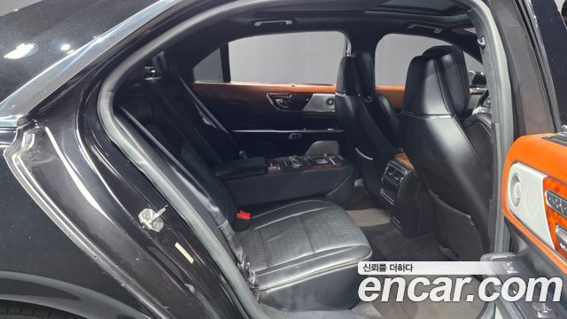 Lincoln Continental (X) 3.0 Presidential AWD 2017 — фото 10