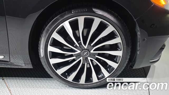 Lincoln Continental (X) 3.0 Presidential AWD 2017 — фото 24