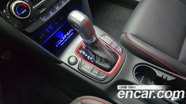 Hyundai Kona 1.6 Turbo 2WD FLUX Premium Special 2018 — фото 9