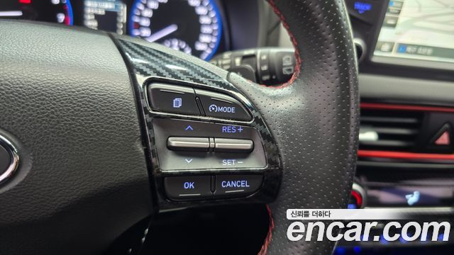 Hyundai Kona 1.6 Turbo 2WD FLUX Premium Special 2018 — фото 16