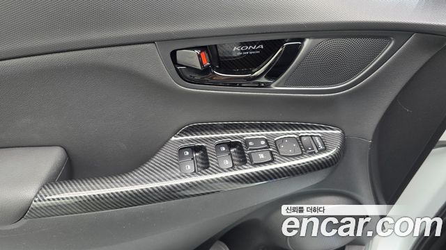 Hyundai Kona 1.6 Turbo 2WD FLUX Premium Special 2018 — фото 27