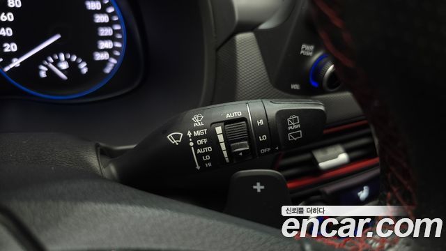 Hyundai Kona 1.6 Turbo 2WD FLUX Premium Special 2018 — фото 28
