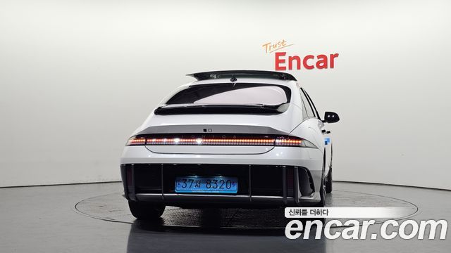 Hyundai Ioniq 6 Long Range Exclusive + 2023 — фото 4