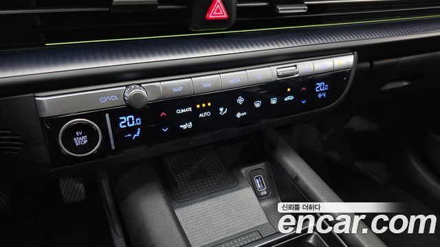 Hyundai Ioniq 6 Long Range Exclusive + 2023 — фото 17