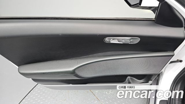 Hyundai Ioniq 6 Long Range Exclusive + 2023 — фото 24