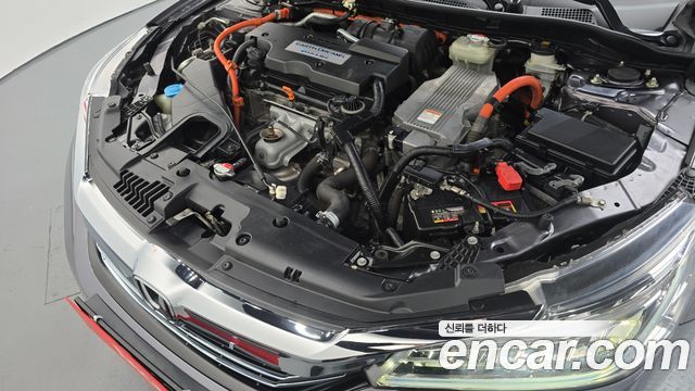 Honda Accord 2.0 Hybrid 9th 2017 — фото 6