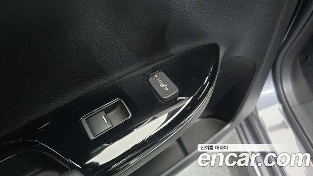 Honda Accord 2.0 Hybrid 9th 2017 — фото 18