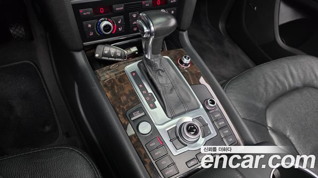 Audi Q7 35 TDI Quattro Dynamic 4L 2015 — фото 9
