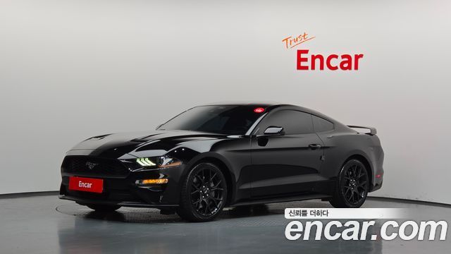 Ford Mustang Coupe