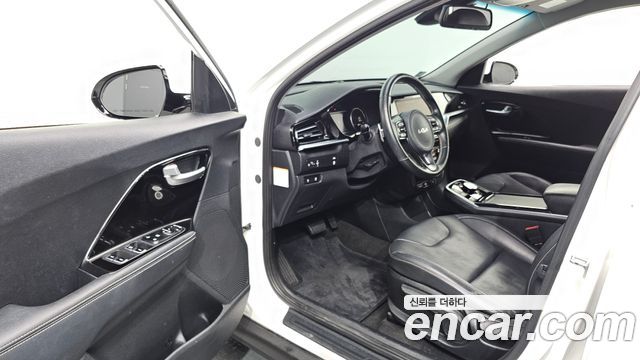 Kia Niro EV Prestige 2022 — фото 10
