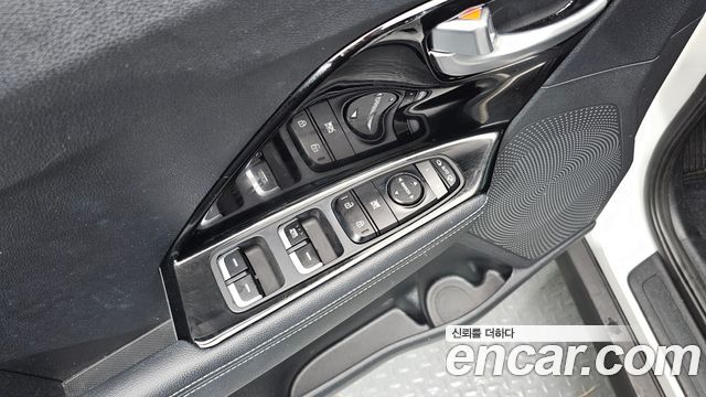 Kia Niro EV Prestige 2022 — фото 13
