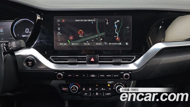 Kia Niro EV Prestige 2022 — фото 16