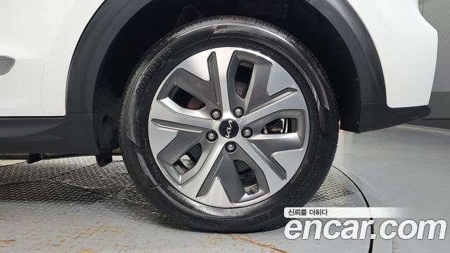 Kia Niro EV Prestige 2022 — фото 21
