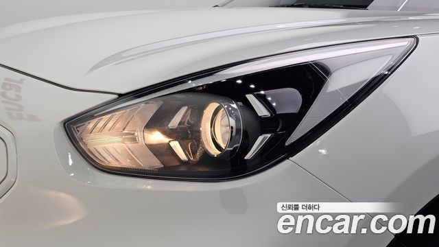 Kia Niro EV Prestige 2022 — фото 22