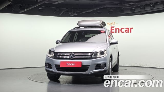 Volkswagen Tiguan 2.0 TDI Comfort 5N 2012 — фото 3