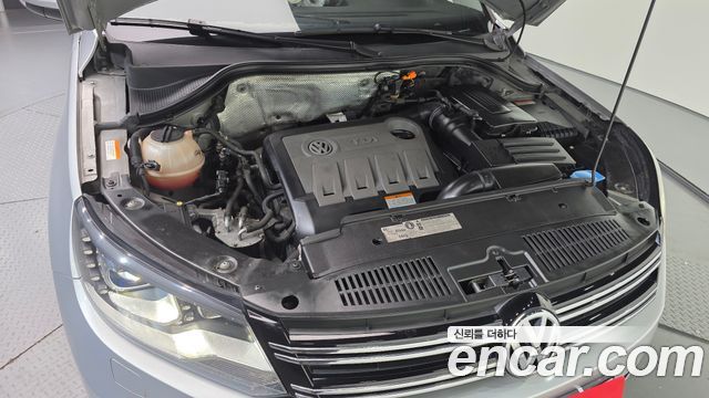 Volkswagen Tiguan 2.0 TDI Comfort 5N 2012 — фото 6