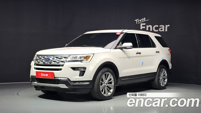 Ford Explorer 2.3 Limited 4WD 5th