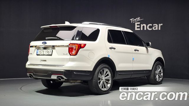 Ford Explorer 2.3 Limited 4WD 5th 2018 — фото 2