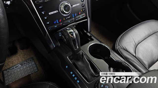 Ford Explorer 2.3 Limited 4WD 5th 2018 — фото 9