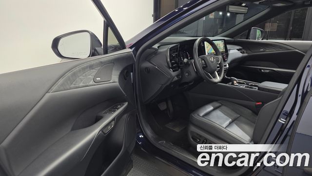 Lexus RX350h (V) Luxury 2023 — фото 10