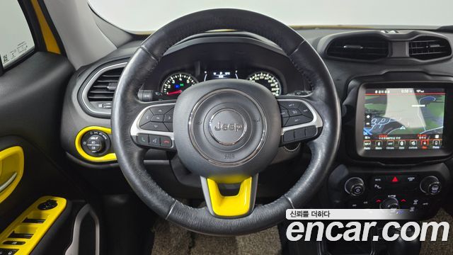 Jeep Renegade 2.4 Longitude High 2018 — фото 12