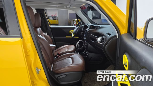 Jeep Renegade 2.4 Longitude High 2018 — фото 26