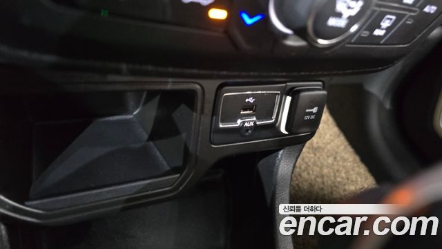 Jeep Renegade 2.4 Longitude High 2018 — фото 27