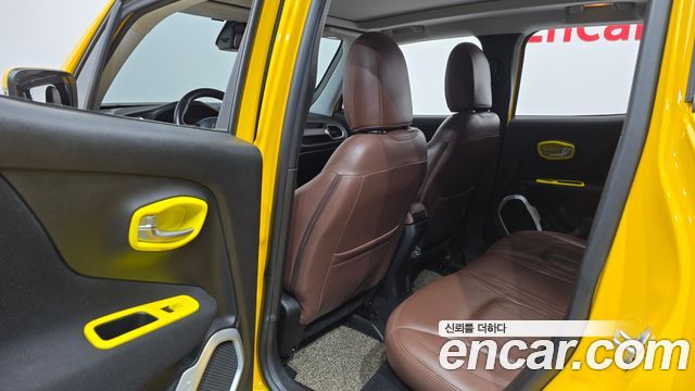 Jeep Renegade 2.4 Longitude High 2018 — фото 28