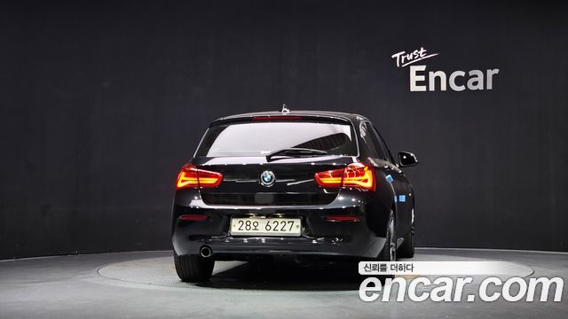 BMW 1 Series (F20) 118d Sport 5Door 2017 — фото 4