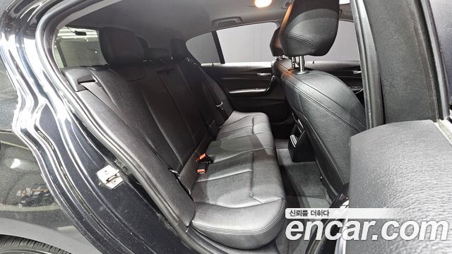 BMW 1 Series (F20) 118d Sport 5Door 2017 — фото 12